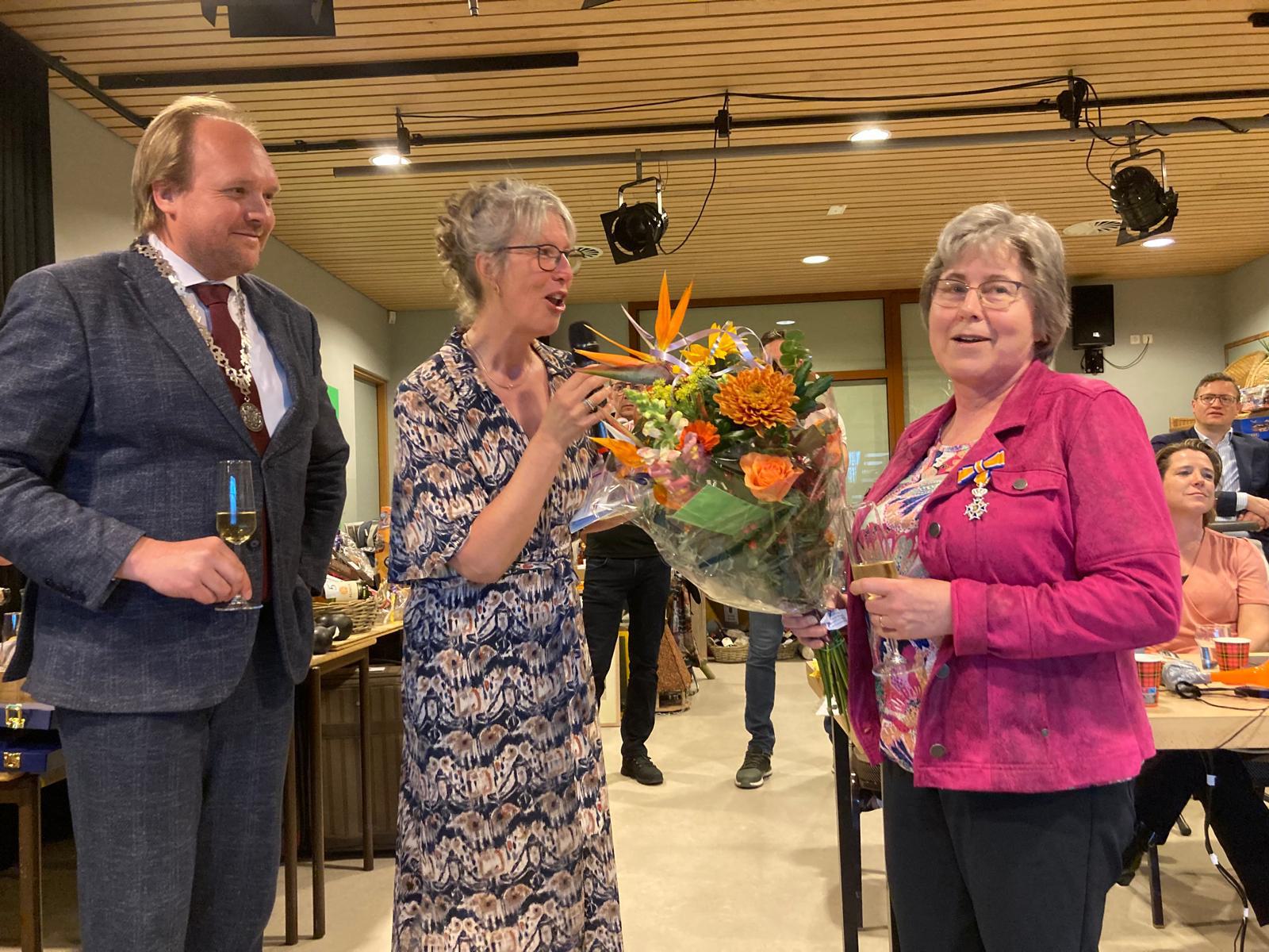 ’Parel van de gemeente’ Cora Bakker-van Diepen benoemd tot Lid in de Orde van Oranje-Nassau